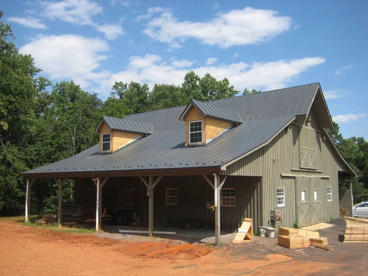 Expert Roof Coating workmanship in Downtown Charleston